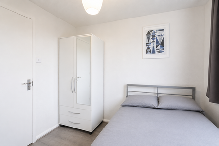 O’Leary Square – Room 2 - Photo 3
