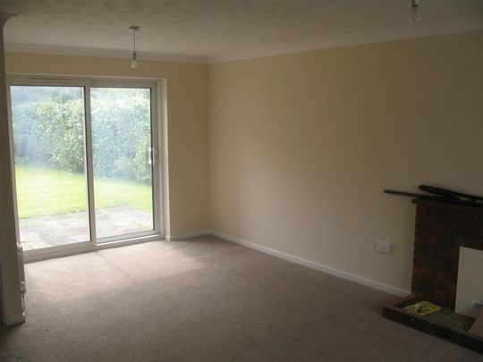 4 bedroom detached house to rent - Photo 1