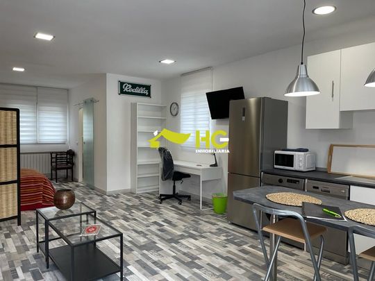 Alquiler Estudio en Urbanización - El Bosque, Villaviciosa De Odón - Photo 1