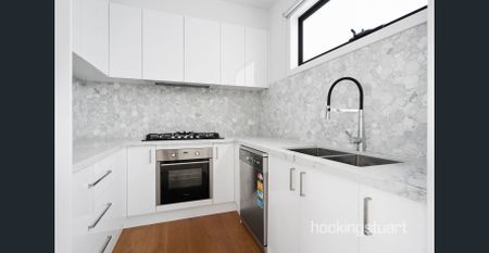 Luxury meets convenience - Photo 4