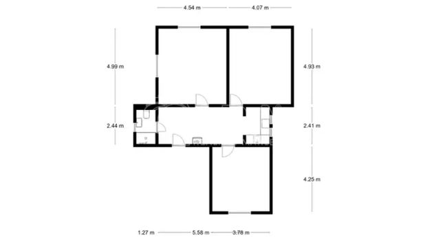 Pronájem bytu 3+1 v rodinném domě - Photo 1