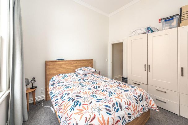 Sophisticated city living - Photo 1