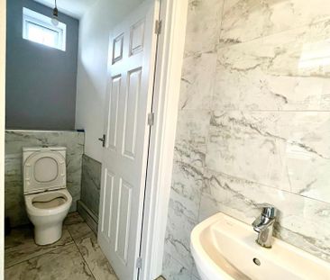 6 bedroom terraced house to rent - Photo 2