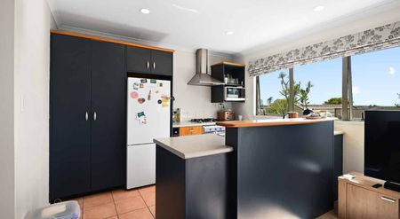 Central, Stylish Living. - Photo 3