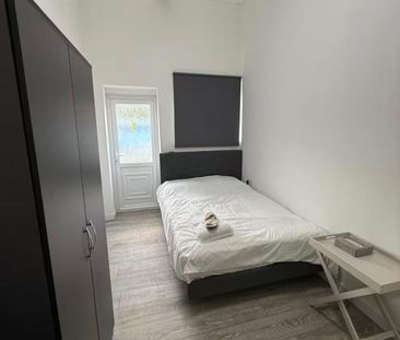 Studio Flat, Edgware, HA8 - Photo 1