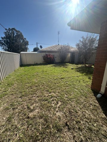 3-Bedroom Unit in Quiet Complex - Photo 4