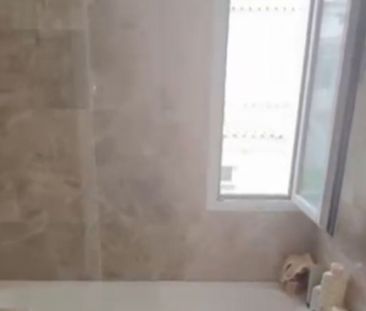 2 Bedroom Apartment For Rent in Marbella, Málaga - Photo 6