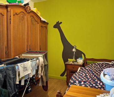 Volledig gerenoveerde woning met carport en tuin in Zelzate! - Foto 4