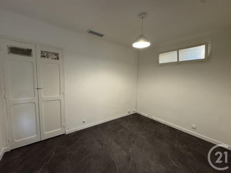 Location Appartement 4 pièces 81m² MARSEILLE 12ème - Photo 4