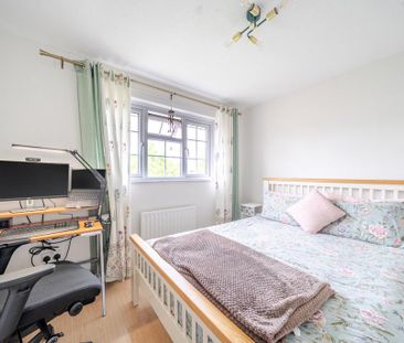 3 bedroom terraced house to rent - Photo 4