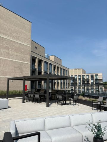 For Lease - 293 The Kingsway N/A Unit# 420, Toronto, Ontario - Photo 2