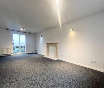 3 bedroom flat to rent - Photo 1