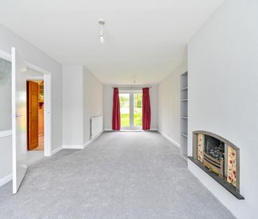 3 bedroom end of terrace house to rent - Photo 2