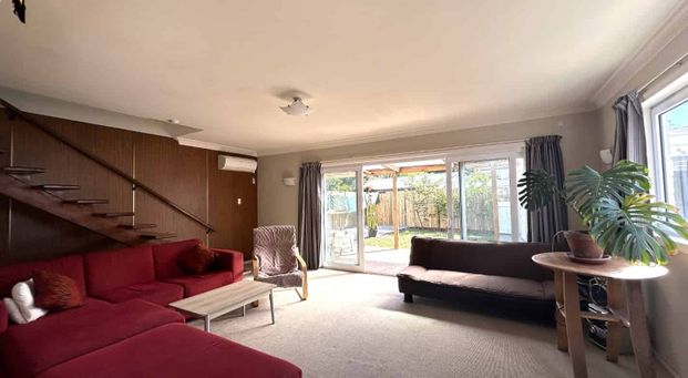 Sunny Three Bedroom Home in Nelson Central - Photo 1