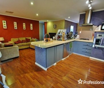 14 Dowerin Close, Beeliar WA 6164 - Photo 5