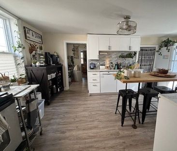 For Lease - 197 Division Street, Cobourg, Ontario - Photo 5