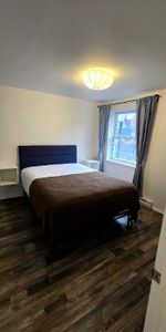 CENTRE-VILLE RÉNOVÉ ET TOUT INCLUS***DOWNTOWN ALL INCLUDED AND RENOVATED - Photo 3