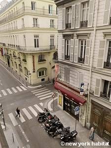 Logement à Paris, Location meublée - Photo 2