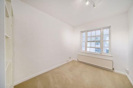 4 bedroom detached house to rent - Photo 4