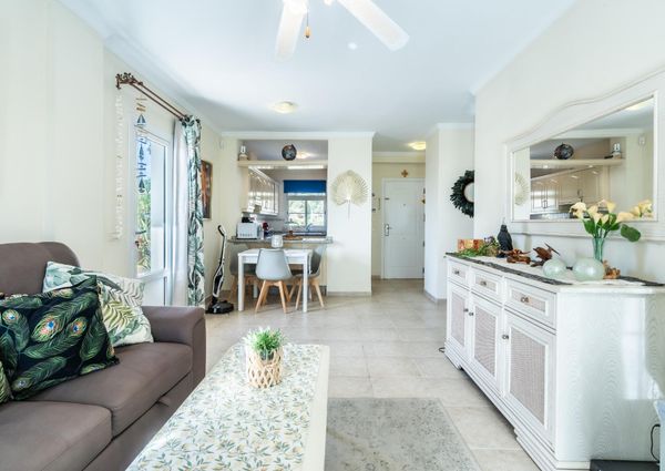 Apartamento con terraza y vistas en Los Cristianos – 0067-04600