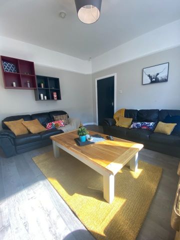 7 Bed Terraced House, Garmoyle Road, L15 - Photo 2