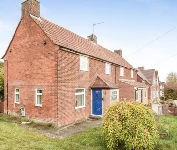 4 bedroom semi-detached house to rent - Photo 2