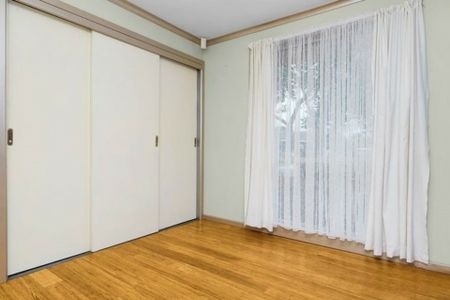 58 Songlark Crescent, Werribee VIC, Belconnen - Photo 3