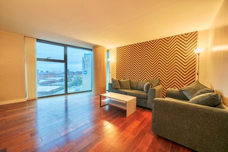 2 Bed Flat, West Tower, L3 - Photo 2