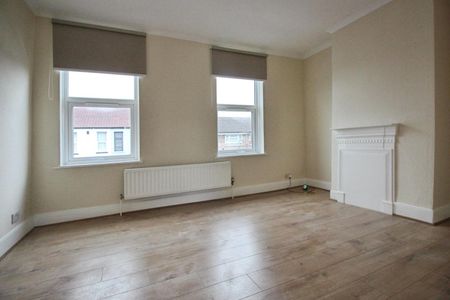 2 bedroom House To Let - Photo 3