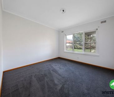 30 Ernest Street, Queanbeyan - Photo 1