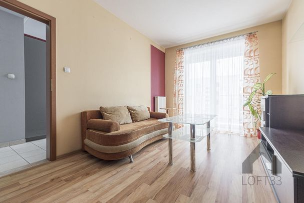 Piękne i wyposażone mieszkanie dwupokojowe na Fredry w Jaworznie do Wynajęcia | Spacer 3D - Zdjęcie 1