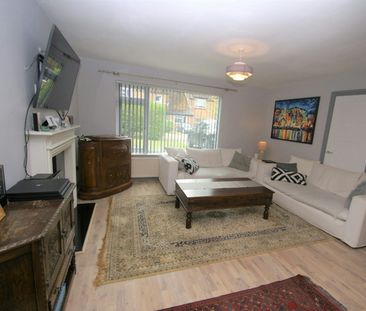 Detached house to rent on - Photo 2