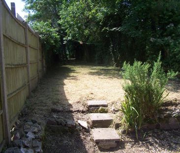 2 bedroom end of terrace house to rent - Photo 5