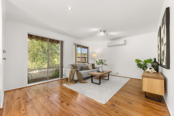 Gorgeous renovated Gordon Home - Photo 1