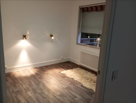 5 pièces - 106,23 m² - RDC - Colocation non autorisée - Photo 3