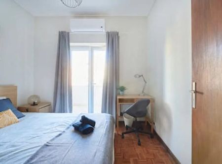 Avenida da República, Lisbon, Lisbon 1050-197 - Photo 5