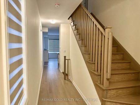 For Lease - 49 SINGHAMPTON Road, Vaughan, Ontario - Photo 3