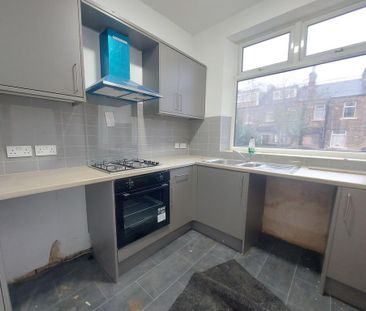 4 bedroom terraced house to rent - Photo 1