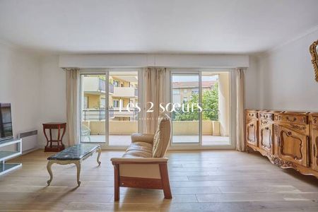 Appartement à louer - Aix-en-Provence 4 pièces de 113.13 m² - Photo 3
