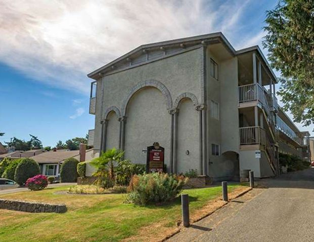 Mayfair Manor Apartments | 827 Selkirk Avenue, Victoria - Photo 1