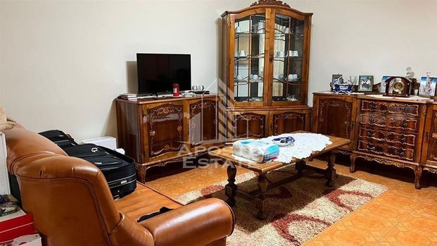 Cazare pentru muncitori, 16 camere 9 bai in Calea Sagului - Fotografie 1