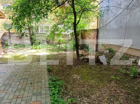 Apartament la casa, 40 mp, cheltuieli incluse, zona centrala - Photo 4