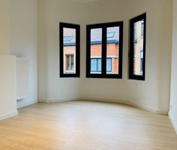 Gerenoveerde woning met 4 slaapkamers en ruime tuin - Photo 4