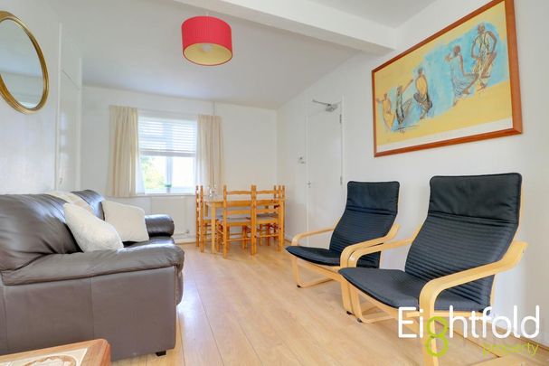 4 bedroom terraced house to rent - Photo 1