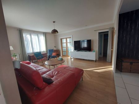 Location Maison 6 pièces 137m² - Photo 3