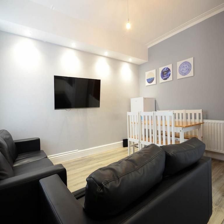 5 bedroom house share to rent - Photo 1