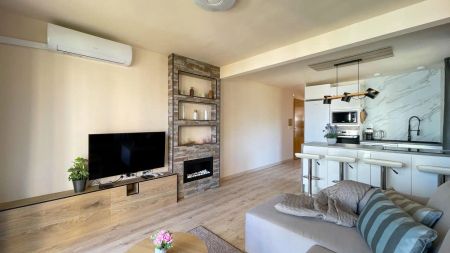 Apartamento de alquiler en Calle Mantecarlo, Rincón Alto - Photo 2