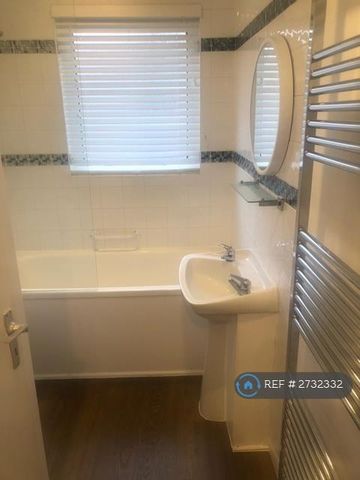 2 bedroom maisonette to rent - Photo 4