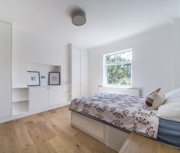 4 bedroom flat to rent - Photo 6