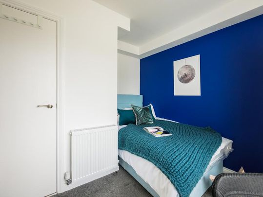 1 bedroom in a house share to rent - Photo 1
